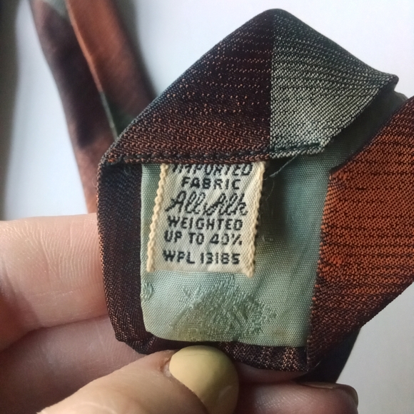 Rubenstein Bros. All Silk Necktie - Picture 4 of 4